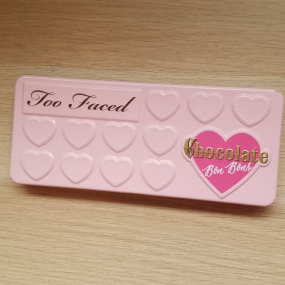 Too Faced Chocolate Bon Bons Palette - Picture 2 of 3